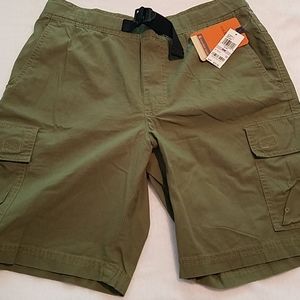 💥 G. H. Bass & Co.Shorts Army Green 32W NWT